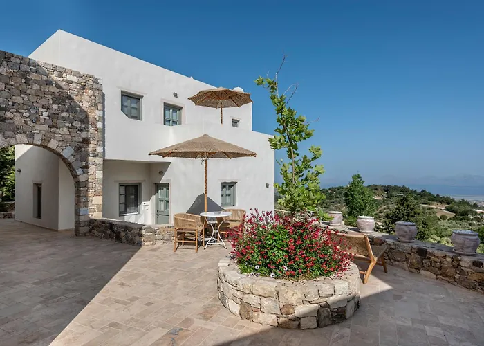 Anamnezia Luxury Suites (Adults Only)